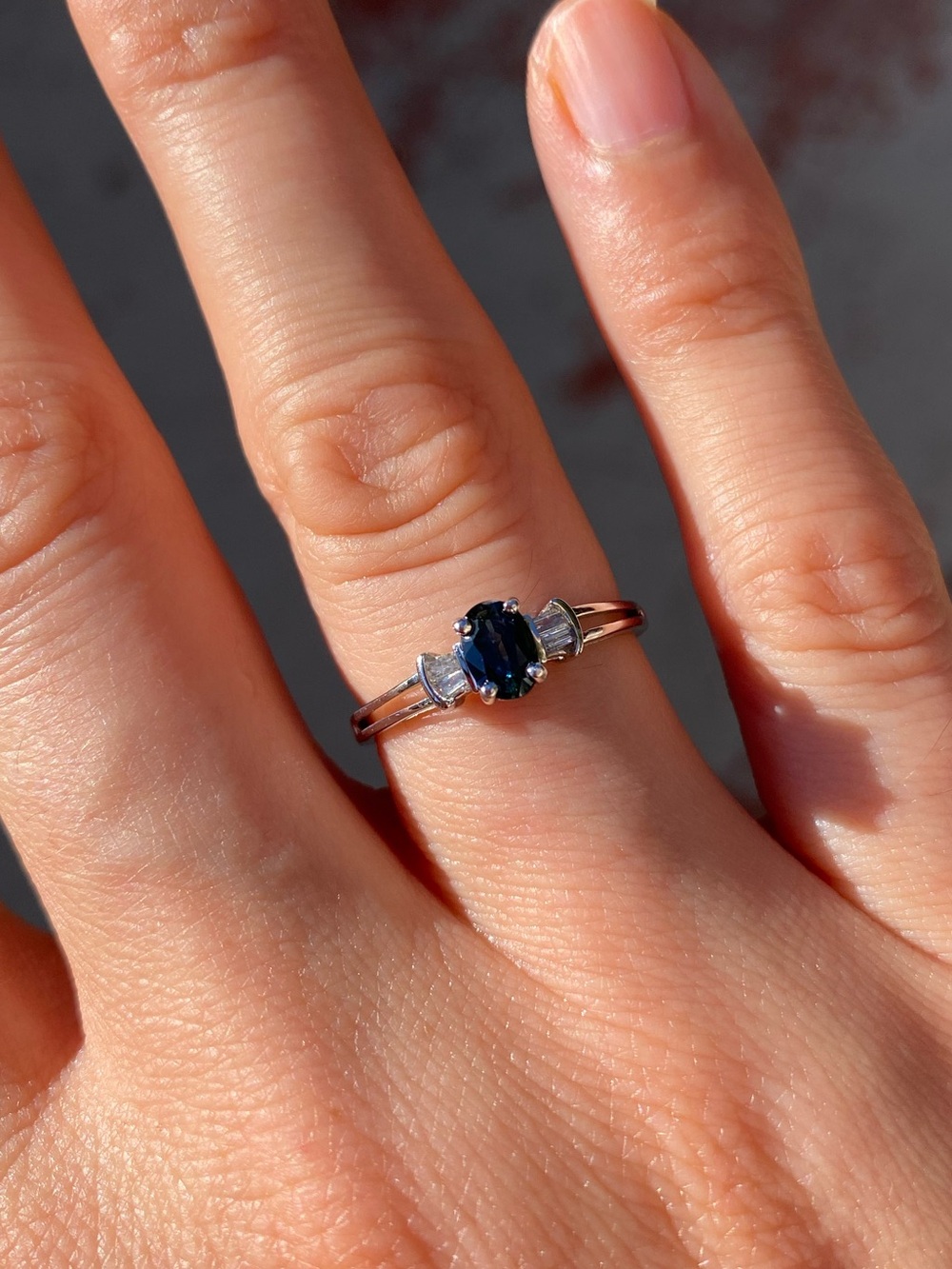 14k White Gold Sapphire Ring